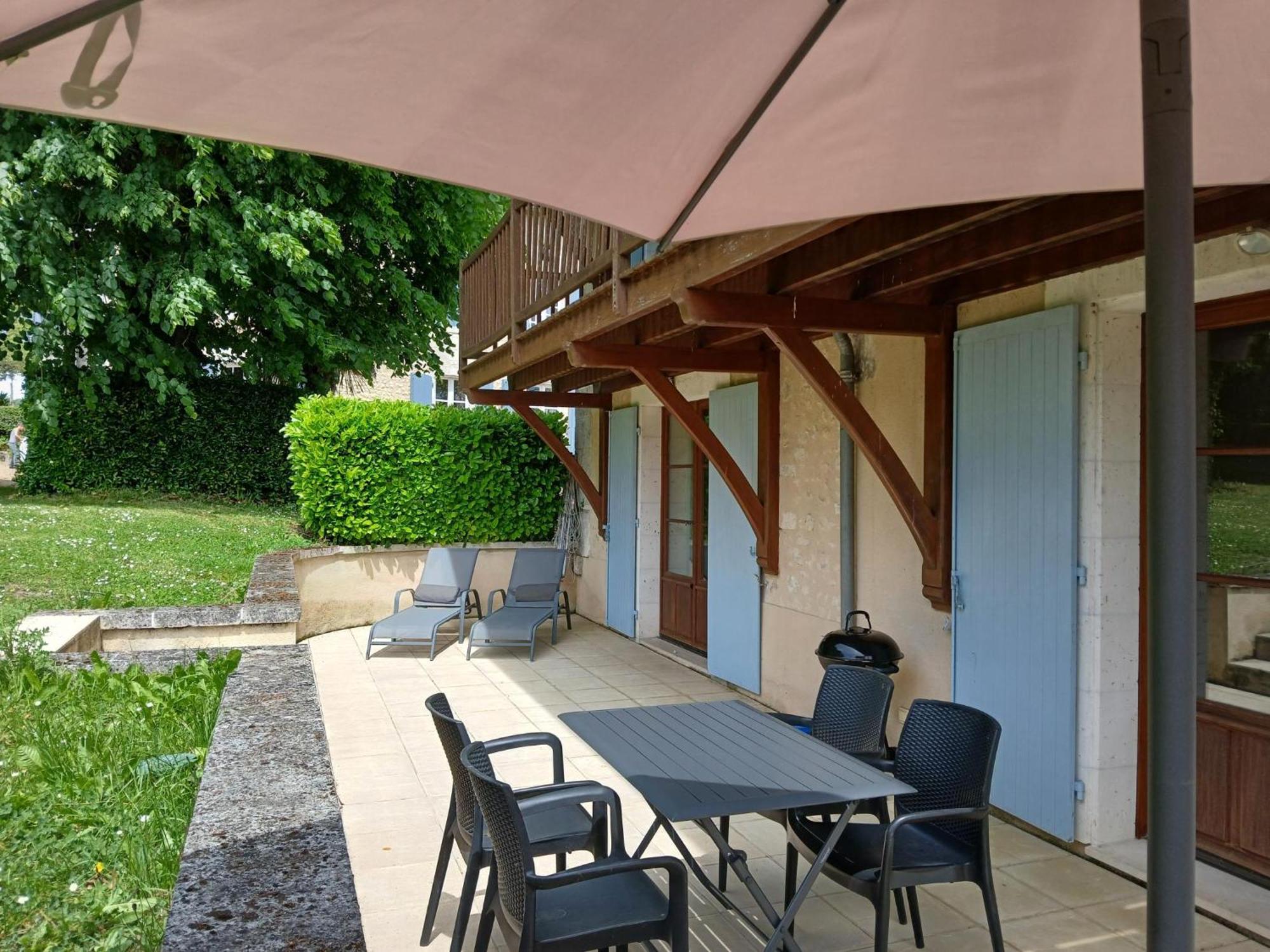 Langlade Estate Villa Montboyer Exterior photo
