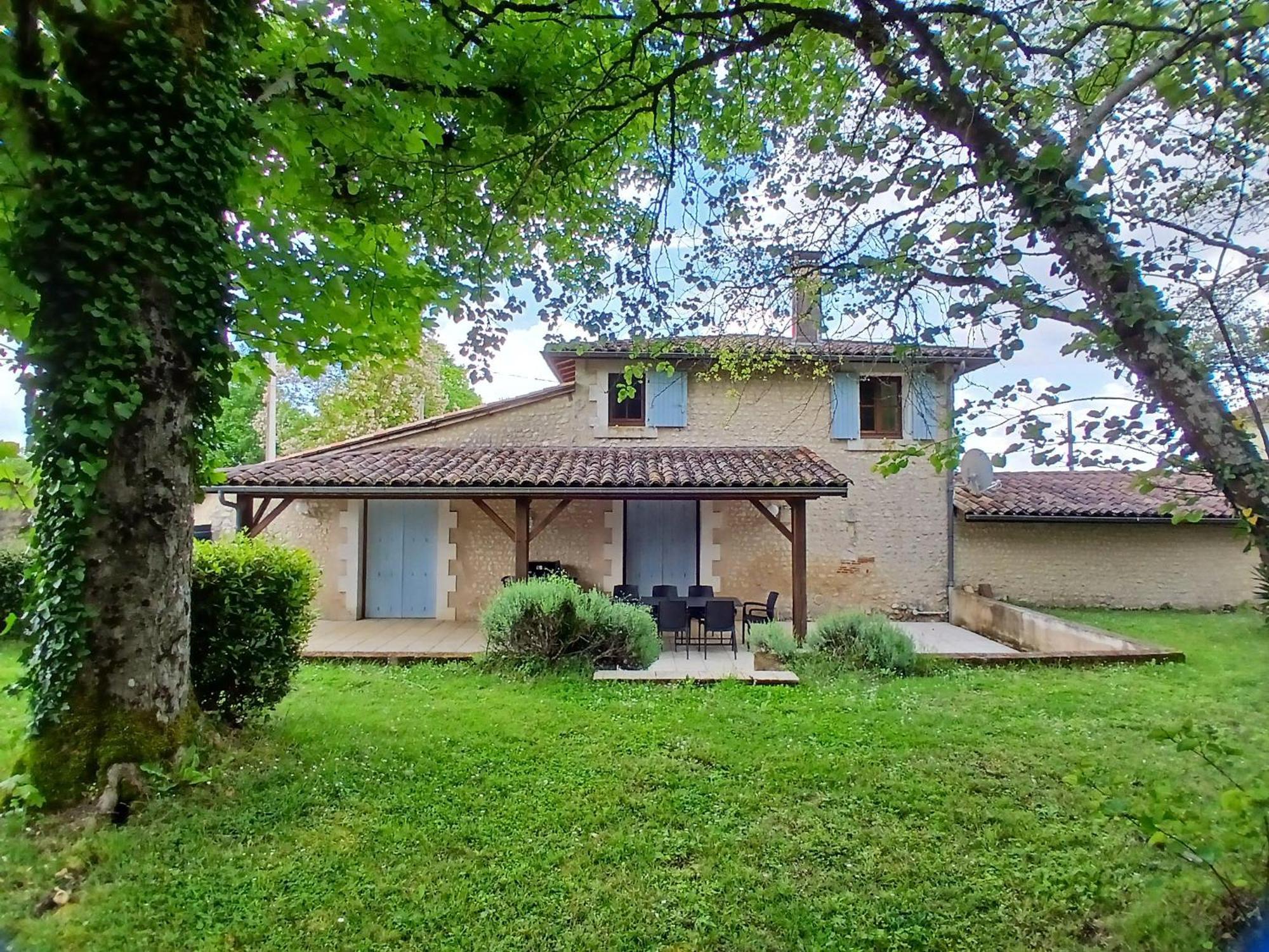 Langlade Estate Villa Montboyer Exterior photo