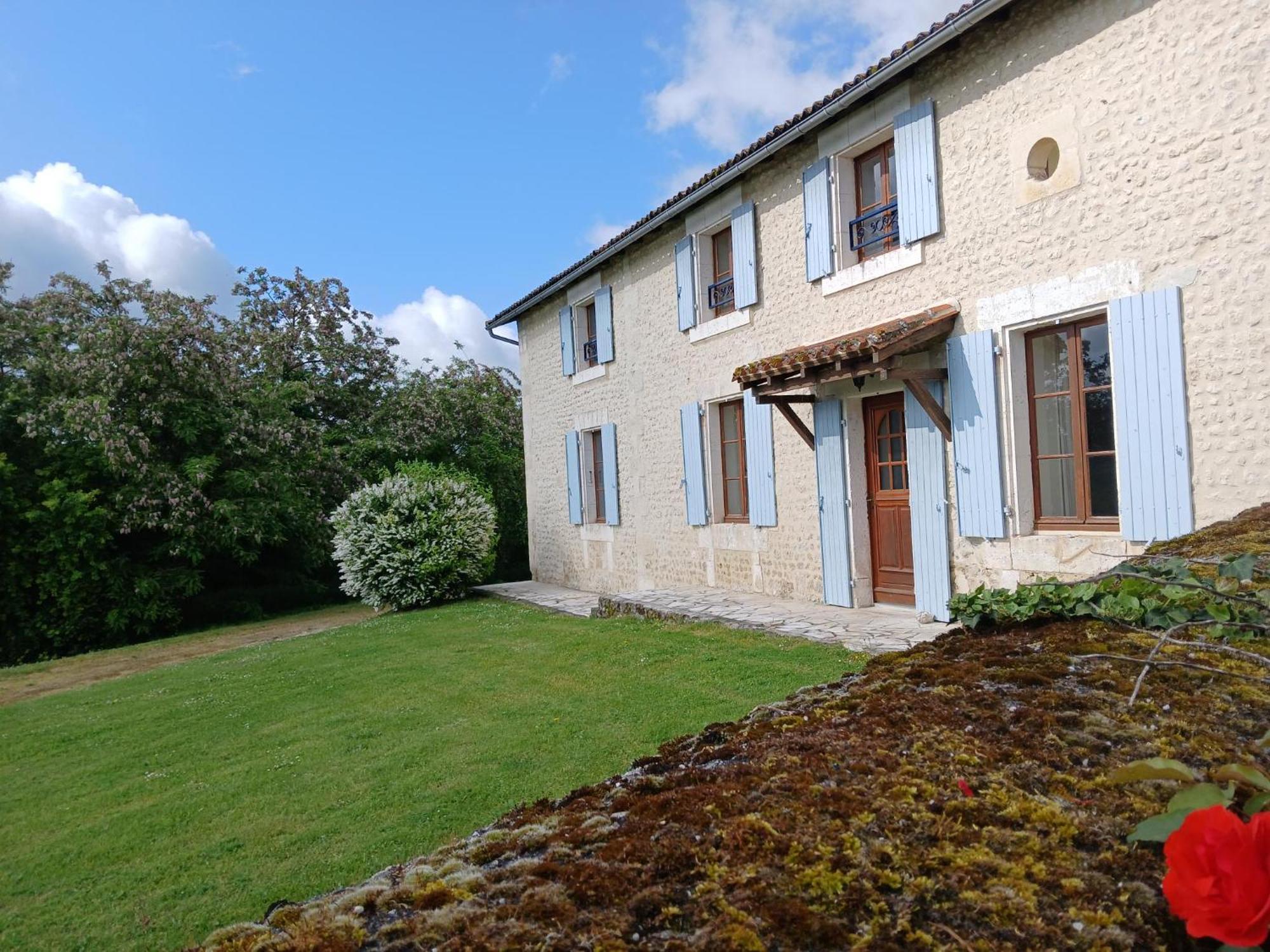 Langlade Estate Villa Montboyer Exterior photo